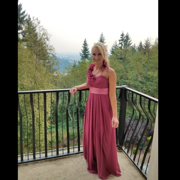 Azazie Dresses & Skirts - Azazie Evelyn Dress